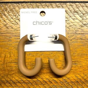Chico’s No droop Neutral Hoops - NWT